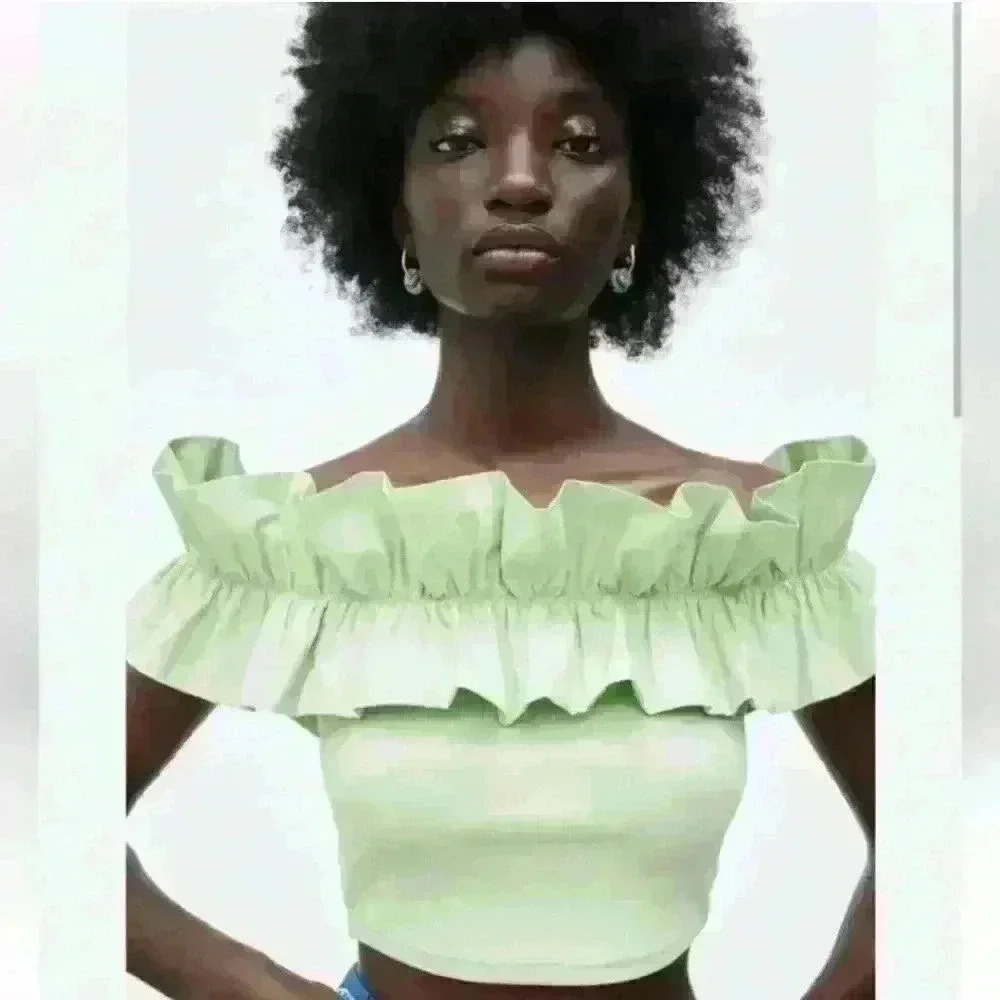 ZARA | Women's Pastel Green Ribbed/Ruffled Crop Top